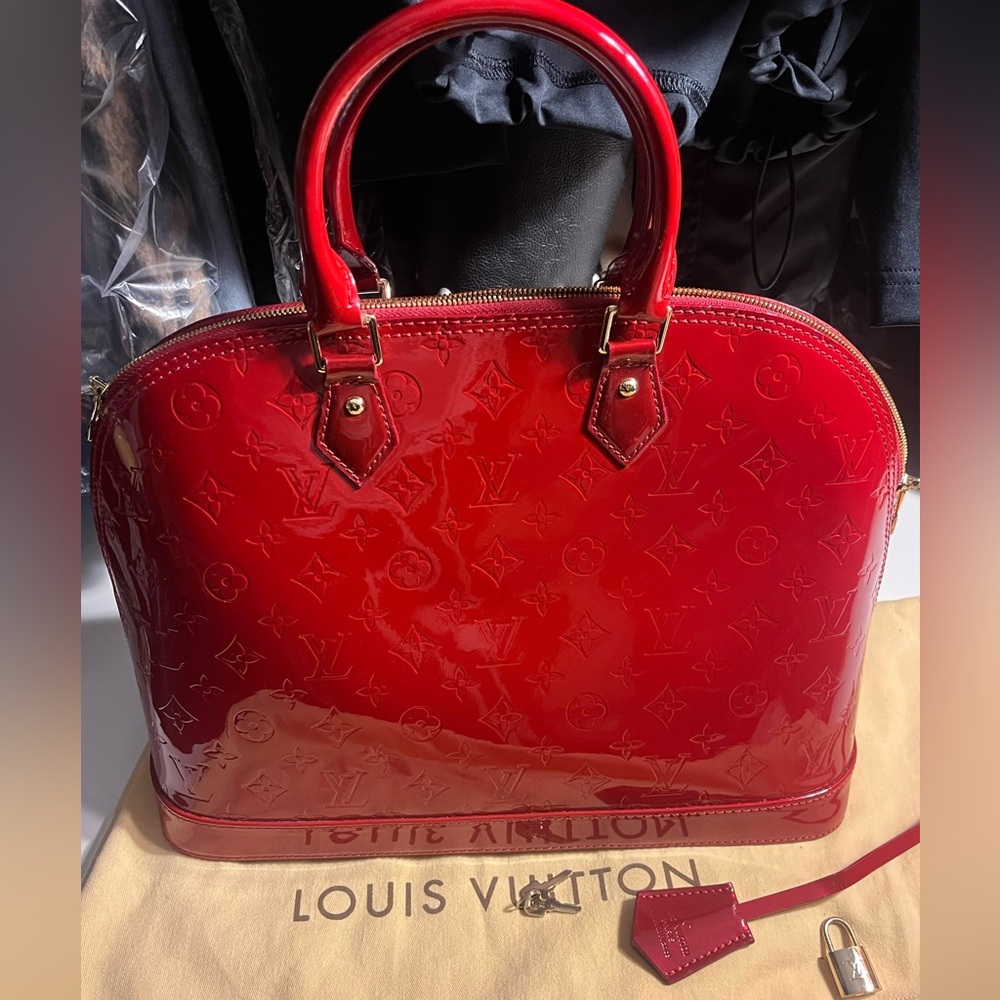 Louis Vuitton Alma